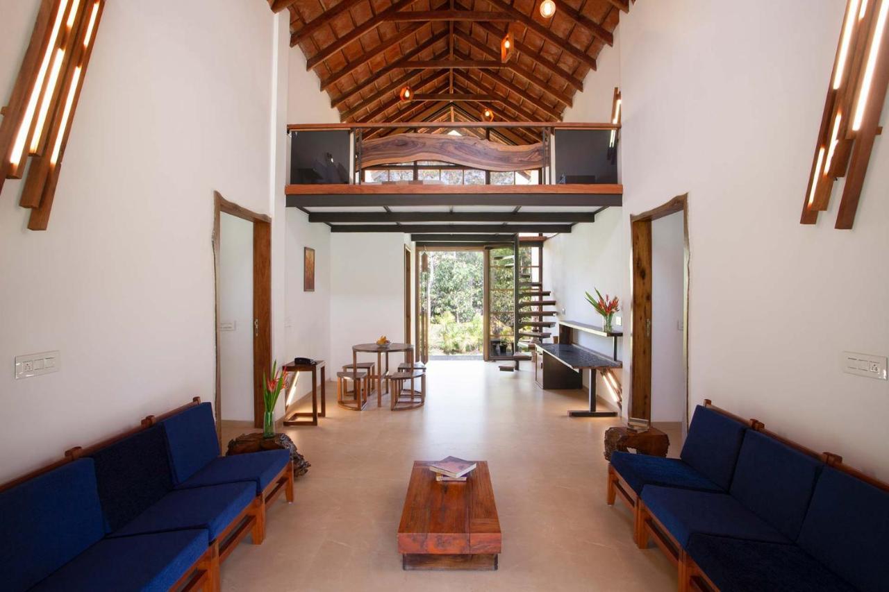 Stayvista At Cedar - Strelitzia 2Bhk With Breakfast And Jacuzzi Chikmagalūr Eksteriør billede